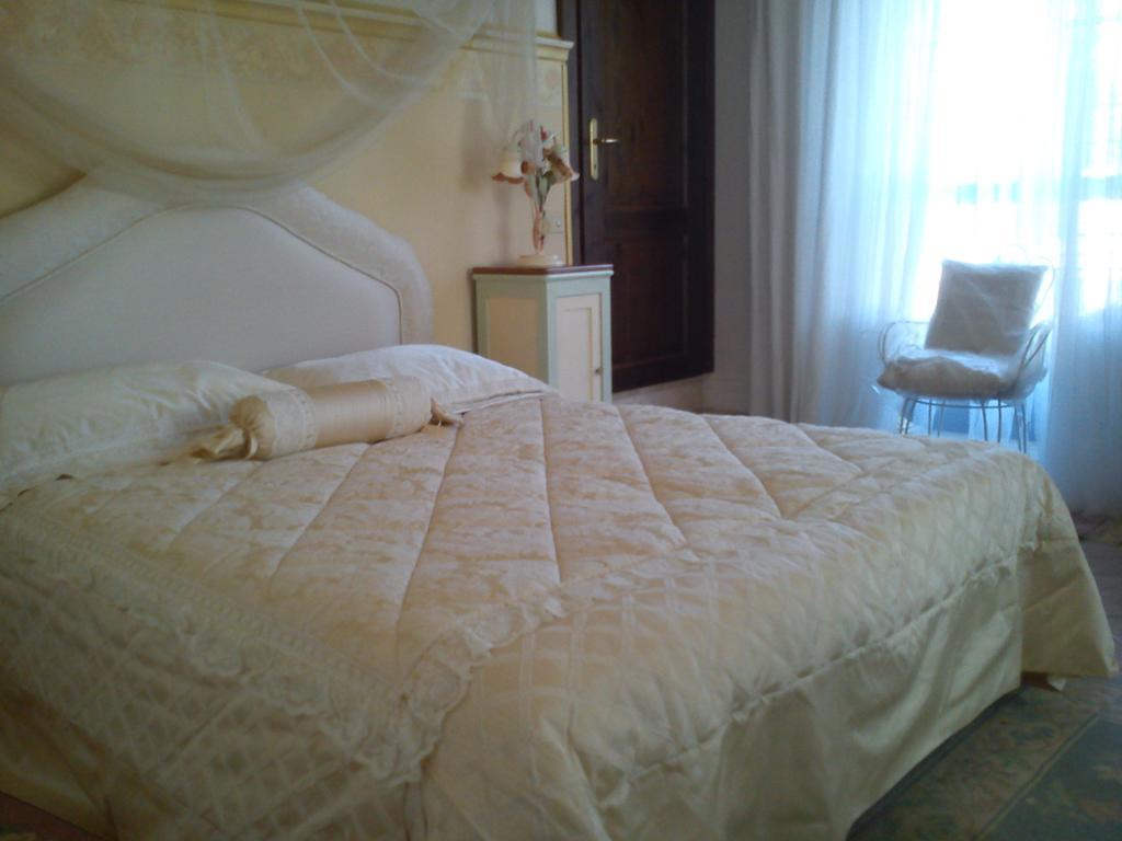 Gallicano nel Lazio Villa Paradise Resort חדר תמונה
